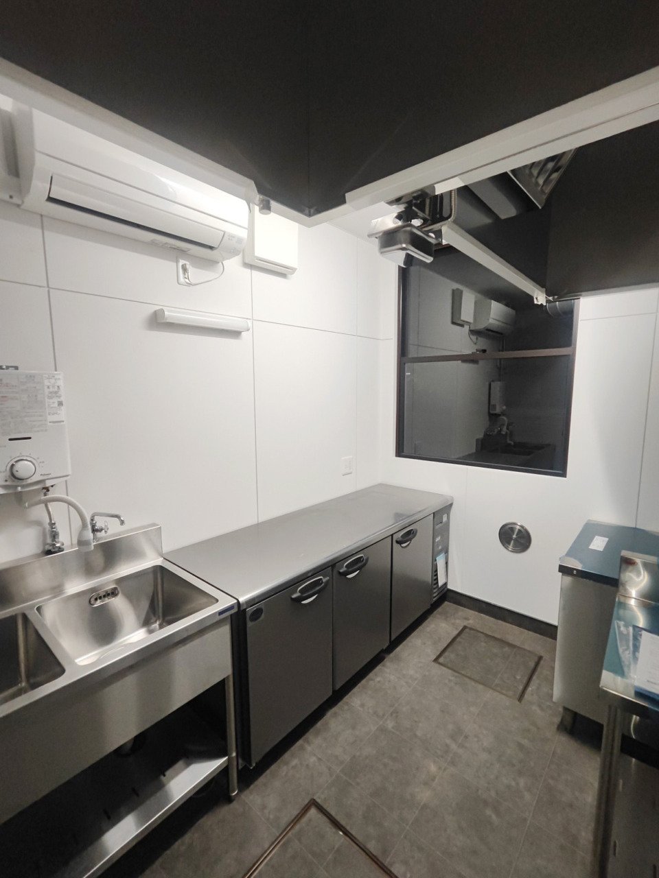 Homies Kitchen（ホーミーズキッチン）的場キッチン 写真2