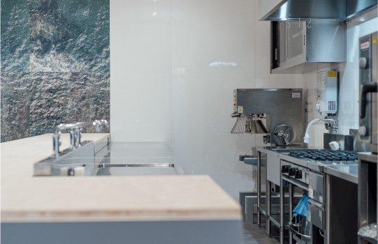 iti SETOUCHI シェアキッチン 写真3